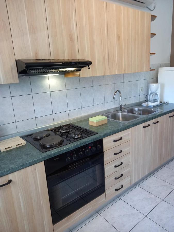 Apartman Katica Banjol Extérieur photo