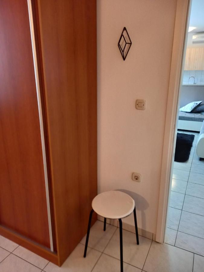 Apartman Katica Banjol Extérieur photo