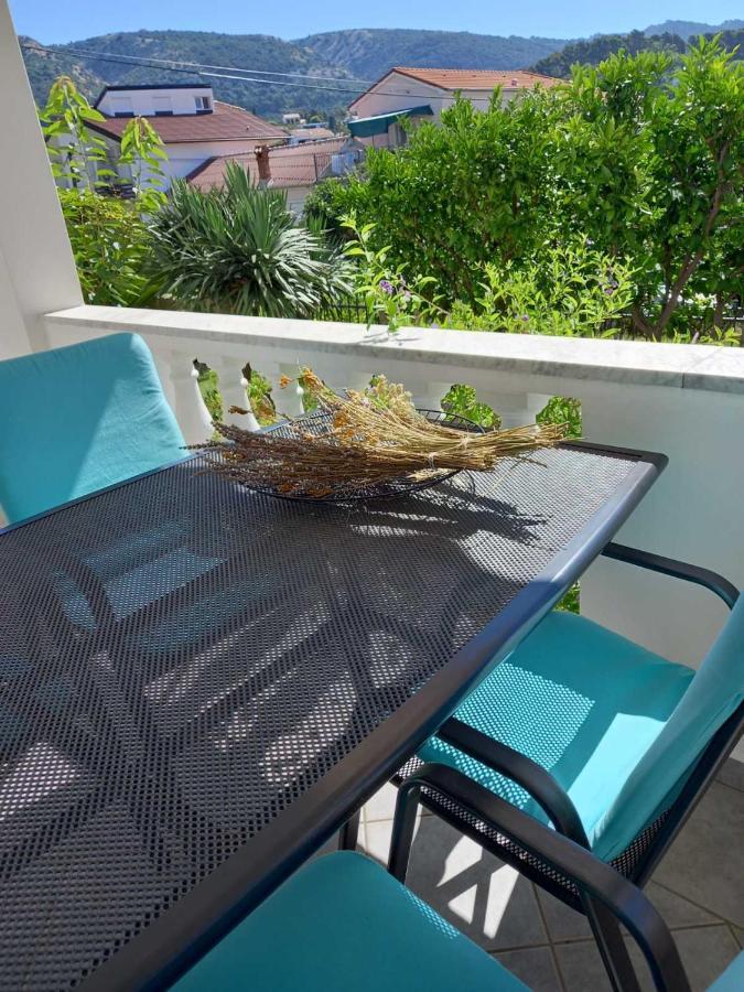 Apartman Katica Banjol Extérieur photo