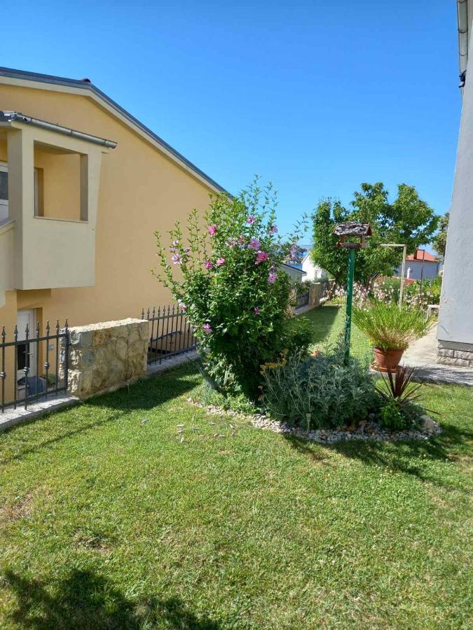 Apartman Katica Banjol Extérieur photo